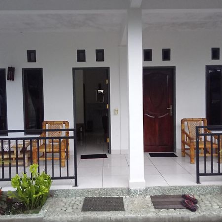 Eja Guest House Ende Exterior foto