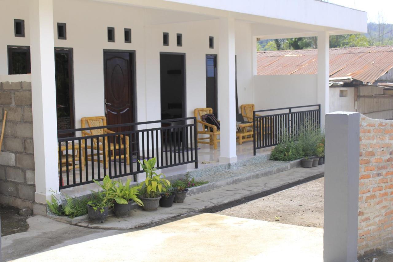 Eja Guest House Ende Exterior foto